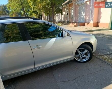 Серый Фольксваген Гольф, объемом двигателя 1.39 л и пробегом 235 тыс. км за 5500 $, фото 4 на Automoto.ua