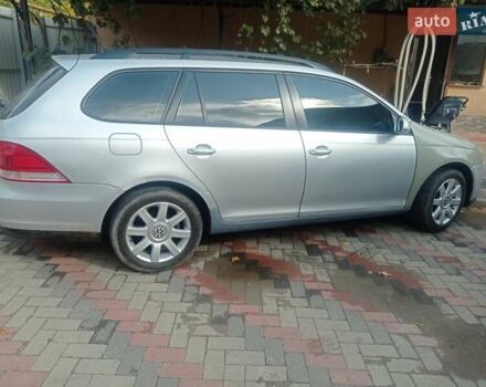 Фольксваген Гольф 2009 в Черноморске (Ильичевске) на Automoto.ua Серый Фольксваген Гольф, объемом двигателя 1.39 л и пробегом 233 тыс. км за 4800 $, фото 9 на Automoto.ua
