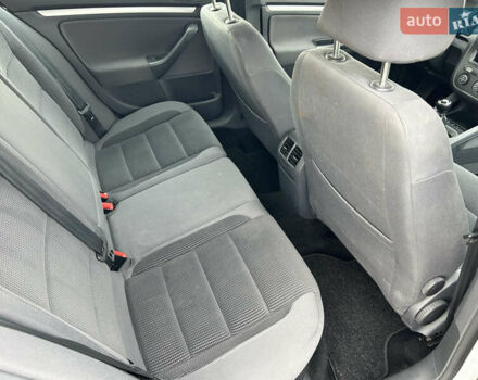 Серый Фольксваген Гольф, объемом двигателя 1.4 л и пробегом 172 тыс. км за 5100 $, фото 10 на Automoto.ua