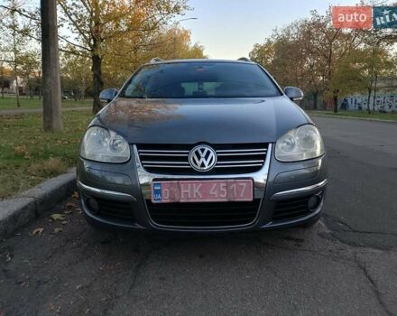 Серый Фольксваген Гольф, объемом двигателя 1.4 л и пробегом 237 тыс. км за 7500 $, фото 5 на Automoto.ua