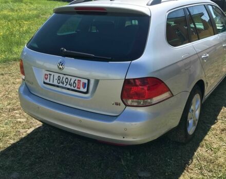 Серый Фольксваген Гольф, объемом двигателя 1.4 л и пробегом 131 тыс. км за 8800 $, фото 5 на Automoto.ua