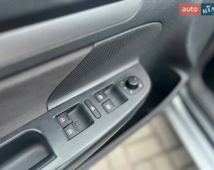 Серый Фольксваген Гольф, объемом двигателя 1.4 л и пробегом 263 тыс. км за 6500 $, фото 22 на Automoto.ua