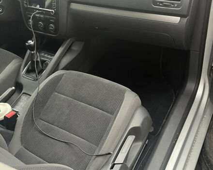 Серый Фольксваген Гольф, объемом двигателя 1.39 л и пробегом 250 тыс. км за 5912 $, фото 36 на Automoto.ua