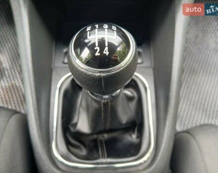 Серый Фольксваген Гольф, объемом двигателя 1.6 л и пробегом 260 тыс. км за 7400 $, фото 8 на Automoto.ua