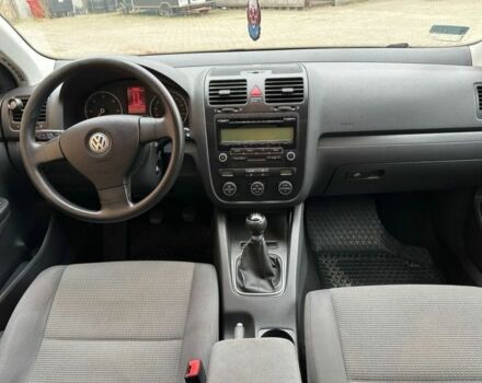 Серый Фольксваген Гольф, объемом двигателя 1.9 л и пробегом 299 тыс. км за 1500 $, фото 6 на Automoto.ua