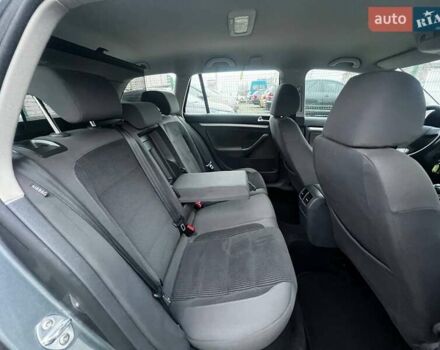 Серый Фольксваген Гольф, объемом двигателя 1.4 л и пробегом 263 тыс. км за 6500 $, фото 53 на Automoto.ua