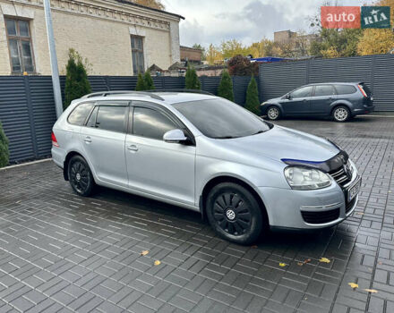 Фольксваген Гольф 2009 в Черкассах на Automoto.ua Серый Фольксваген Гольф, объемом двигателя 1.9 л и пробегом 221 тыс. км за 6950 $, фото 1 на Automoto.ua