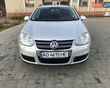 Фольксваген Гольф 2009 в Ужгороде на Automoto.ua Серый Фольксваген Гольф, объемом двигателя 1.39 л и пробегом 183 тыс. км за 6200 $, фото 1 на Automoto.ua