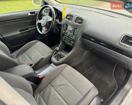 Серый Фольксваген Гольф, объемом двигателя 1.39 л и пробегом 257 тыс. км за 5750 $, фото 28 на Automoto.ua