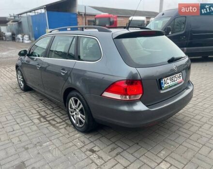 Серый Фольксваген Гольф, объемом двигателя 1.4 л и пробегом 263 тыс. км за 6500 $, фото 5 на Automoto.ua