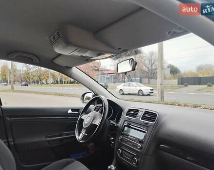 Серый Фольксваген Гольф, объемом двигателя 1.6 л и пробегом 253 тыс. км за 7700 $, фото 52 на Automoto.ua