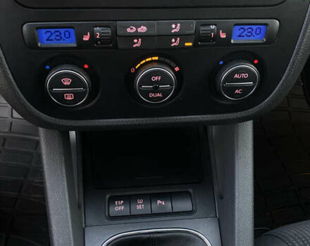 Серый Фольксваген Гольф, объемом двигателя 1.39 л и пробегом 243 тыс. км за 5499 $, фото 11 на Automoto.ua