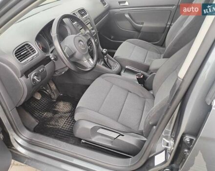 Серый Фольксваген Гольф, объемом двигателя 1.6 л и пробегом 253 тыс. км за 7700 $, фото 31 на Automoto.ua