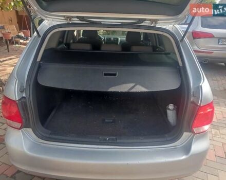 Фольксваген Гольф 2009 в Черноморске (Ильичевске) на Automoto.ua Серый Фольксваген Гольф, объемом двигателя 1.39 л и пробегом 233 тыс. км за 4800 $, фото 2 на Automoto.ua