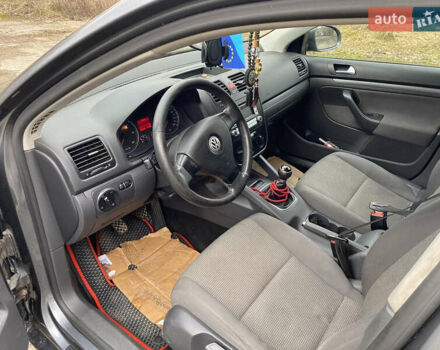 Сірий Фольксваген Гольф, об'ємом двигуна 1.9 л та пробігом 214 тис. км за 6800 $, фото 7 на Automoto.ua