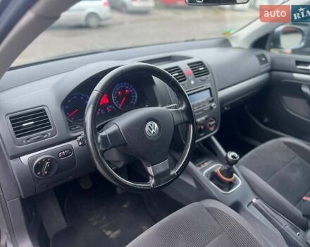 Серый Фольксваген Гольф, объемом двигателя 1.4 л и пробегом 263 тыс. км за 6500 $, фото 25 на Automoto.ua