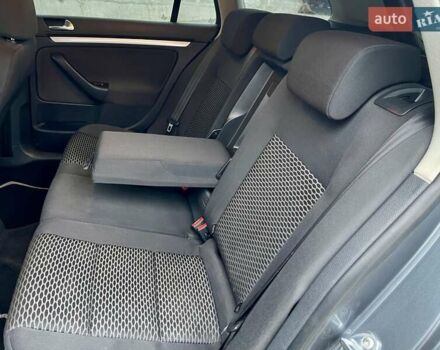 Серый Фольксваген Гольф, объемом двигателя 1.6 л и пробегом 144 тыс. км за 7950 $, фото 29 на Automoto.ua