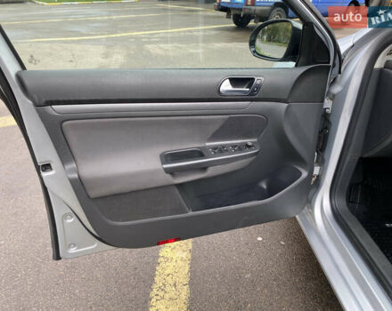 Сірий Фольксваген Гольф, об'ємом двигуна 1.6 л та пробігом 206 тис. км за 6750 $, фото 31 на Automoto.ua