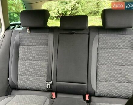 Серый Фольксваген Гольф, объемом двигателя 1.6 л и пробегом 260 тыс. км за 7400 $, фото 18 на Automoto.ua