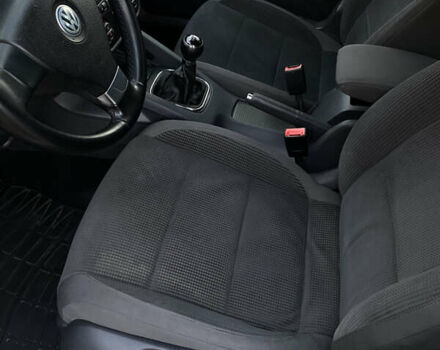 Серый Фольксваген Гольф, объемом двигателя 1.39 л и пробегом 243 тыс. км за 5499 $, фото 9 на Automoto.ua