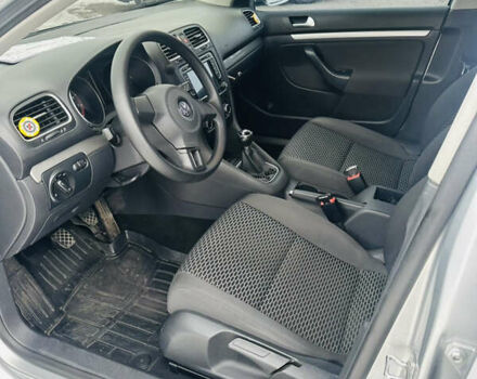 Серый Фольксваген Гольф, объемом двигателя 1.39 л и пробегом 206 тыс. км за 7500 $, фото 18 на Automoto.ua