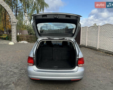 Серый Фольксваген Гольф, объемом двигателя 1.9 л и пробегом 343 тыс. км за 6600 $, фото 10 на Automoto.ua