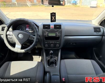Сірий Фольксваген Гольф, об'ємом двигуна 1.6 л та пробігом 207 тис. км за 6700 $, фото 10 на Automoto.ua