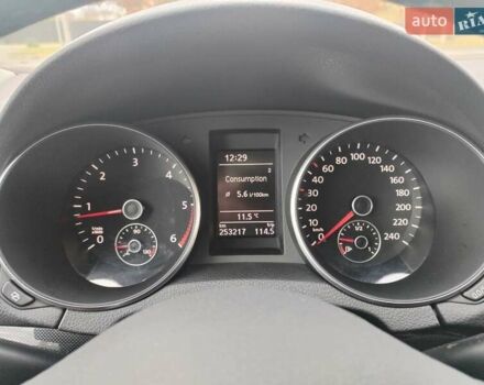 Серый Фольксваген Гольф, объемом двигателя 1.6 л и пробегом 253 тыс. км за 7700 $, фото 60 на Automoto.ua