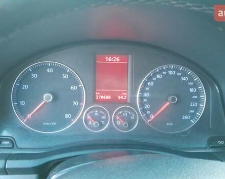 Серый Фольксваген Гольф, объемом двигателя 1.6 л и пробегом 370 тыс. км за 4900 $, фото 10 на Automoto.ua