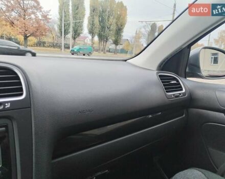 Серый Фольксваген Гольф, объемом двигателя 1.6 л и пробегом 253 тыс. км за 7700 $, фото 58 на Automoto.ua