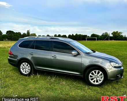 Серый Фольксваген Гольф, объемом двигателя 1.6 л и пробегом 340 тыс. км за 7600 $, фото 6 на Automoto.ua