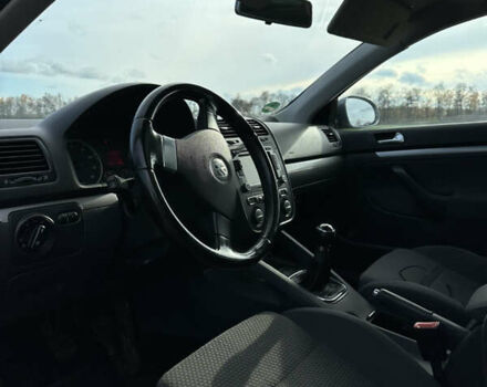 Серый Фольксваген Гольф, объемом двигателя 1.39 л и пробегом 200 тыс. км за 5750 $, фото 16 на Automoto.ua