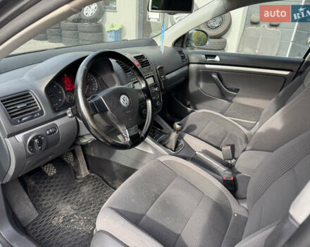 Сірий Фольксваген Гольф, об'ємом двигуна 1.9 л та пробігом 278 тис. км за 6900 $, фото 14 на Automoto.ua