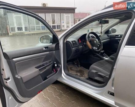 Серый Фольксваген Гольф, объемом двигателя 1.9 л и пробегом 343 тыс. км за 5950 $, фото 12 на Automoto.ua