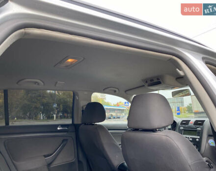 Сірий Фольксваген Гольф, об'ємом двигуна 1.6 л та пробігом 206 тис. км за 6750 $, фото 20 на Automoto.ua