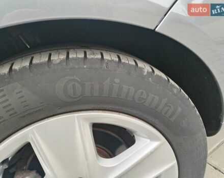 Серый Фольксваген Гольф, объемом двигателя 1.6 л и пробегом 253 тыс. км за 7700 $, фото 11 на Automoto.ua