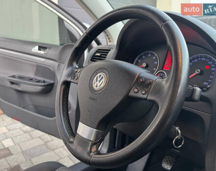 Серый Фольксваген Гольф, объемом двигателя 1.6 л и пробегом 225 тыс. км за 6450 $, фото 35 на Automoto.ua