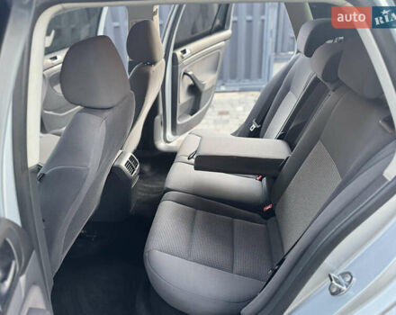 Серый Фольксваген Гольф, объемом двигателя 1.6 л и пробегом 225 тыс. км за 6450 $, фото 25 на Automoto.ua