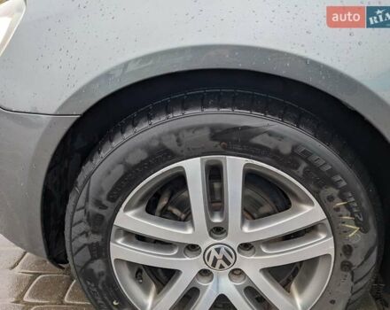 Серый Фольксваген Гольф, объемом двигателя 1.6 л и пробегом 351 тыс. км за 6500 $, фото 17 на Automoto.ua
