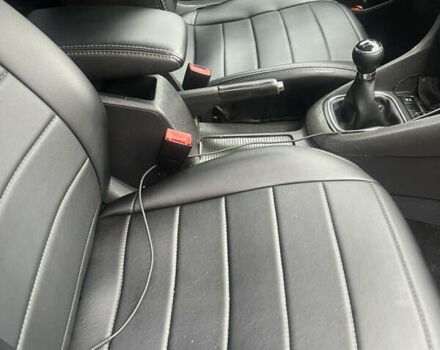 Серый Фольксваген Гольф, объемом двигателя 1.39 л и пробегом 216 тыс. км за 7500 $, фото 53 на Automoto.ua