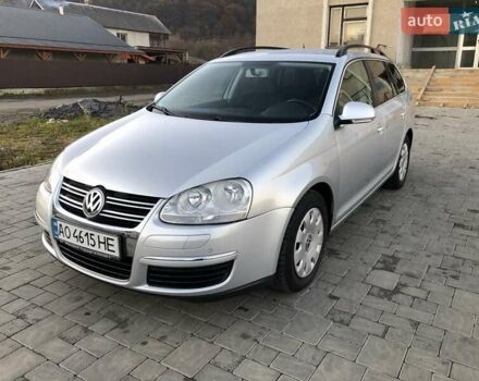Фольксваген Гольф 2009 в Ужгороде на Automoto.ua Серый Фольксваген Гольф, объемом двигателя 1.39 л и пробегом 183 тыс. км за 6200 $, фото 2 на Automoto.ua