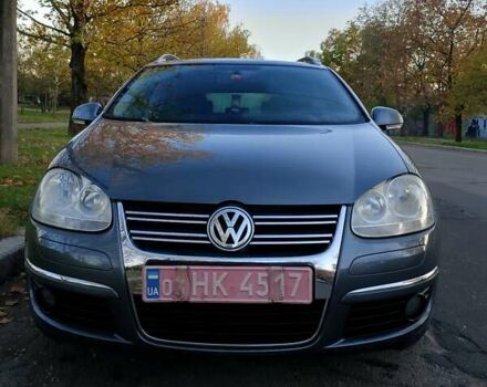 Серый Фольксваген Гольф, объемом двигателя 1.4 л и пробегом 237 тыс. км за 7500 $, фото 4 на Automoto.ua