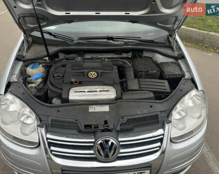 Серый Фольксваген Гольф, объемом двигателя 1.39 л и пробегом 241 тыс. км за 7000 $, фото 11 на Automoto.ua