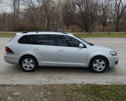 Серый Фольксваген Гольф, объемом двигателя 1.6 л и пробегом 280 тыс. км за 8000 $, фото 4 на Automoto.ua