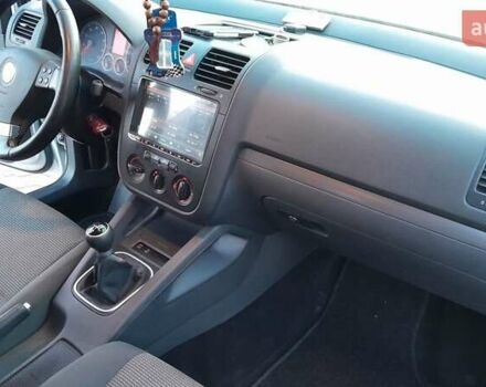 Серый Фольксваген Гольф, объемом двигателя 1.6 л и пробегом 370 тыс. км за 4900 $, фото 19 на Automoto.ua