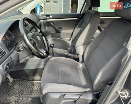 Сірий Фольксваген Гольф, об'ємом двигуна 1.9 л та пробігом 278 тис. км за 6900 $, фото 13 на Automoto.ua