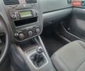 Серый Фольксваген Гольф, объемом двигателя 1.6 л и пробегом 180 тыс. км за 5600 $, фото 1 на Automoto.ua