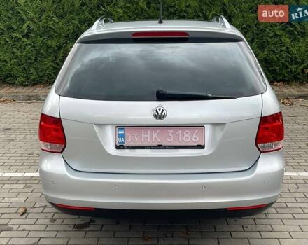 Серый Фольксваген Гольф, объемом двигателя 1.4 л и пробегом 214 тыс. км за 6200 $, фото 5 на Automoto.ua