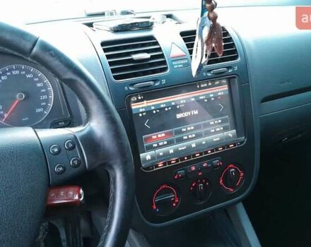 Серый Фольксваген Гольф, объемом двигателя 1.6 л и пробегом 370 тыс. км за 4900 $, фото 22 на Automoto.ua