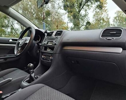 Фольксваген Гольф 2009 в Нетешине на Automoto.ua Серый Фольксваген Гольф, объемом двигателя 1.6 л и пробегом 245 тыс. км за 6900 $, фото 12 на Automoto.ua